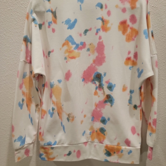 White Sweatshirt - Picture 3 of 3